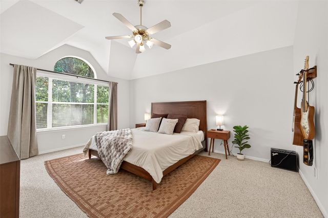 22 Winter Wheat Place, The Woodlands, TX 77381