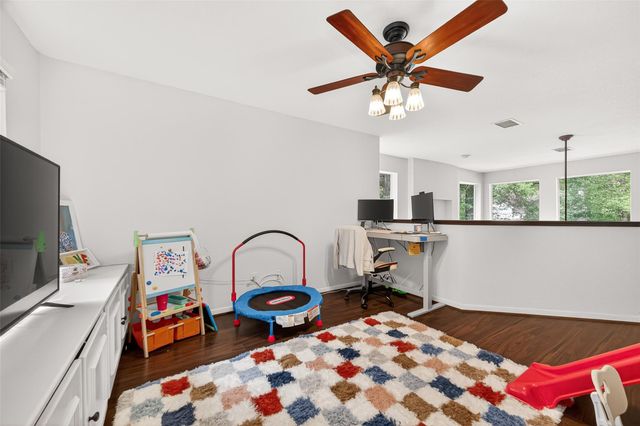 22 Winter Wheat Place, The Woodlands, TX 77381