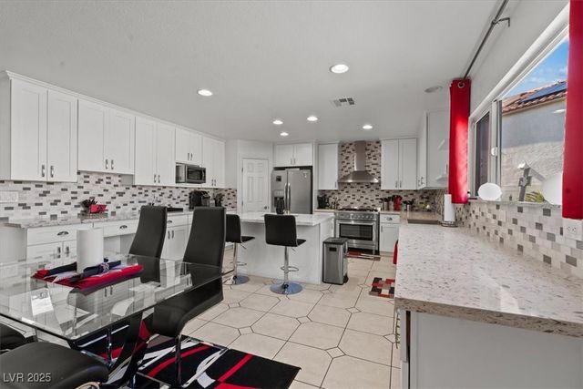 2639 Regency Cove Court, Las Vegas, NV 89121