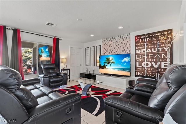 2639 Regency Cove Court, Las Vegas, NV 89121