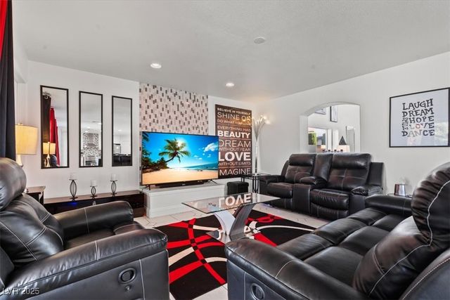 2639 Regency Cove Court, Las Vegas, NV 89121