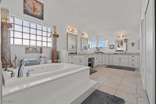 2639 Regency Cove Court, Las Vegas, NV 89121