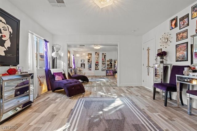 2639 Regency Cove Court, Las Vegas, NV 89121