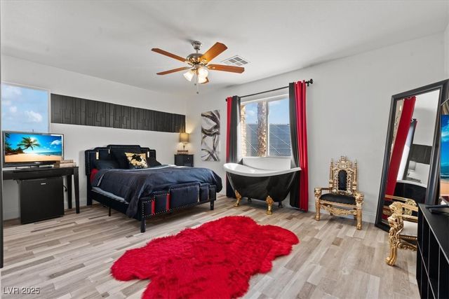 2639 Regency Cove Court, Las Vegas, NV 89121