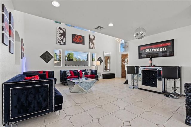 2639 Regency Cove Court, Las Vegas, NV 89121