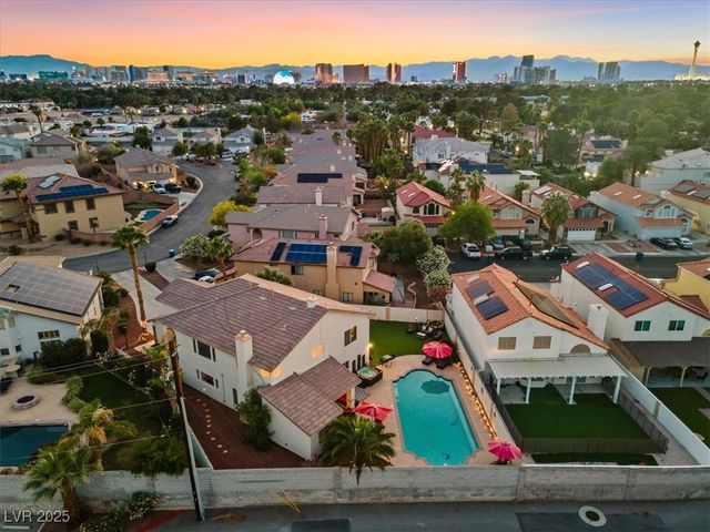 2639 Regency Cove Court, Las Vegas, NV 89121