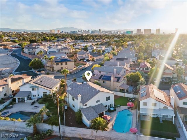 2639 Regency Cove Court, Las Vegas, NV 89121