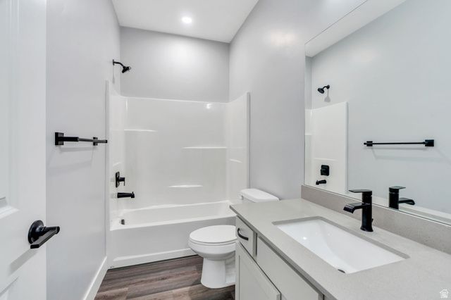 5438 W CARDINAL RD, South Jordan, UT 84009