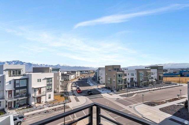 5438 W CARDINAL RD, South Jordan, UT 84009