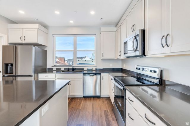 5438 W CARDINAL RD, South Jordan, UT 84009