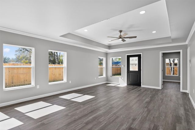 604 Jefferson Avenue, Cleveland, TX 77327