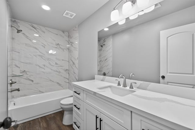 604 Jefferson Avenue, Cleveland, TX 77327