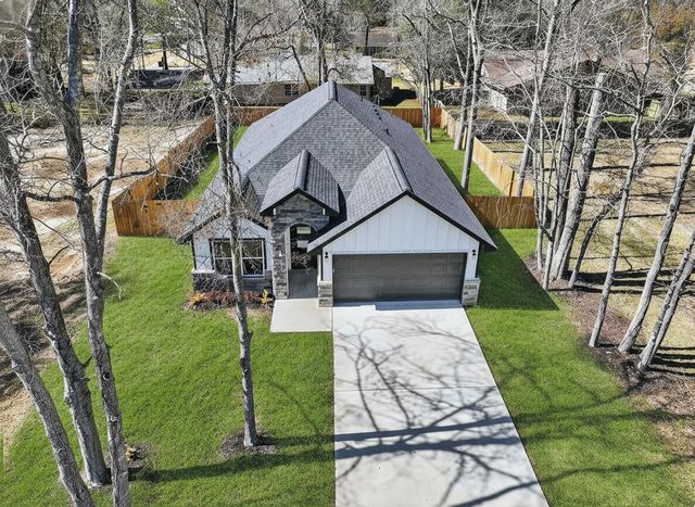 604 Jefferson Avenue, Cleveland, TX 77327