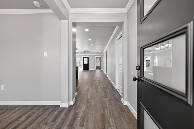 604 Jefferson Avenue, Cleveland, TX 77327