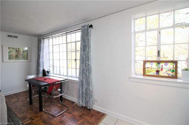 1700 B7 Elm Street, Greensboro, NC 27408