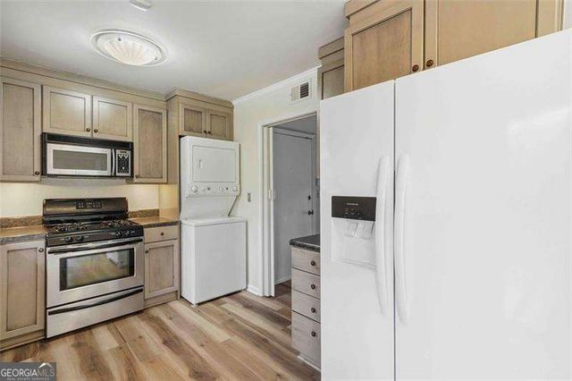 5506 Kingsport Drive, Atlanta, GA 30342