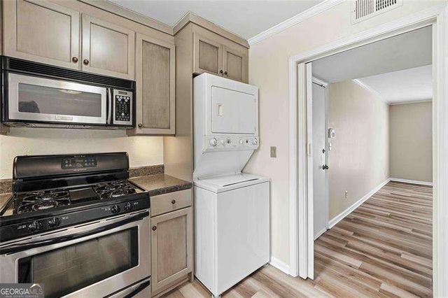 5506 Kingsport Drive, Atlanta, GA 30342