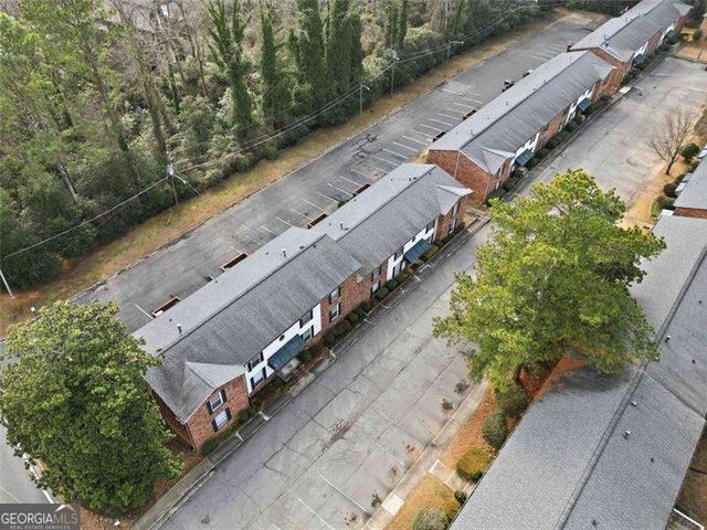 5506 Kingsport Drive, Atlanta, GA 30342