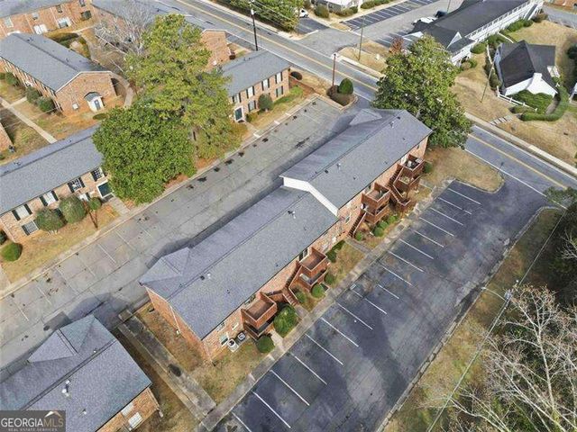 5506 Kingsport Drive, Atlanta, GA 30342