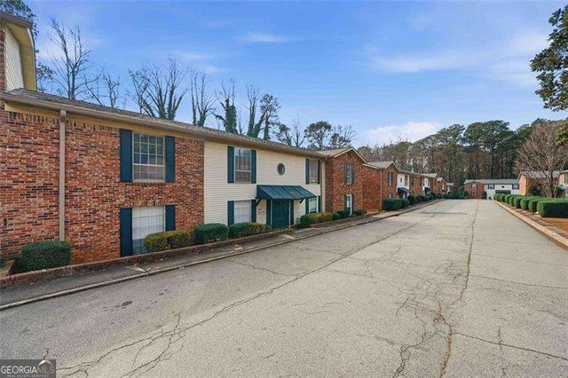 5506 Kingsport Drive, Atlanta, GA 30342