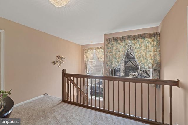 60 SMOKEY RUN DR, Berlin, NJ 08009