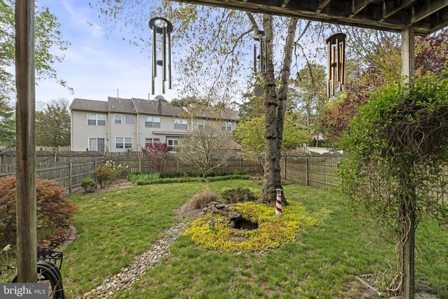 60 SMOKEY RUN DR, Berlin, NJ 08009