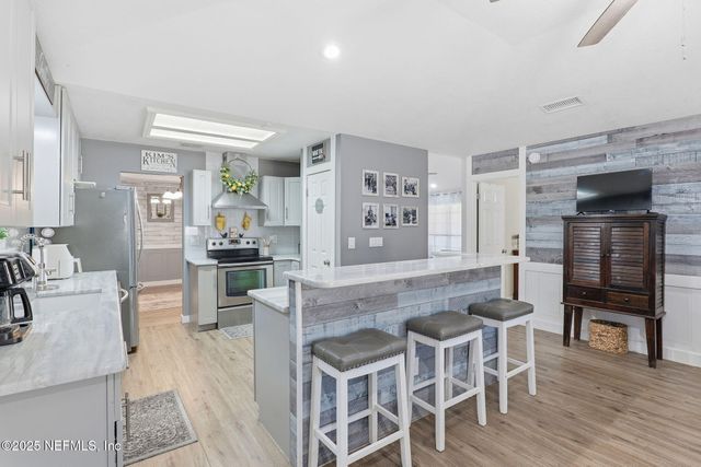 8499 BANDERA Circle W, Jacksonville, FL 32244