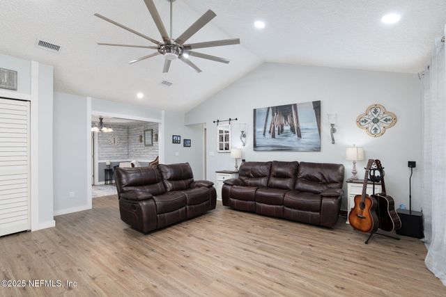 8499 BANDERA Circle W, Jacksonville, FL 32244