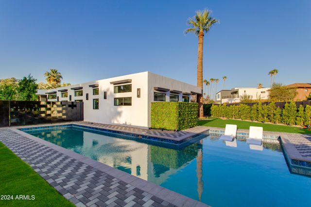 3045 N MARIGOLD Drive, Phoenix, AZ 85018