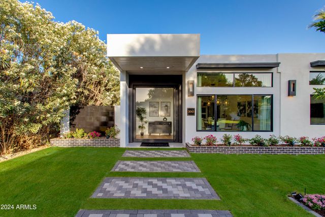 3045 N MARIGOLD Drive, Phoenix, AZ 85018