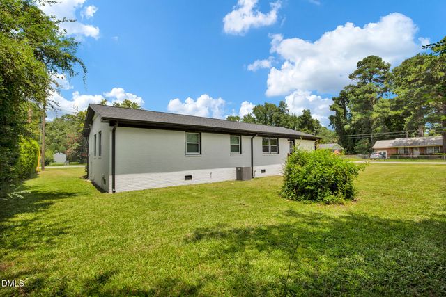 7001 Bronwyn Street, Fayetteville, NC 28314