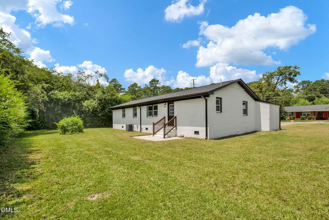 7001 Bronwyn Street, Fayetteville, NC 28314