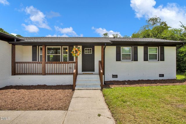 7001 Bronwyn Street, Fayetteville, NC 28314