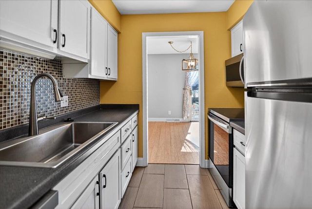 14 Whitcomb Circle, Madison, WI 53711