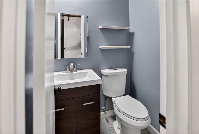 14 Whitcomb Circle, Madison, WI 53711