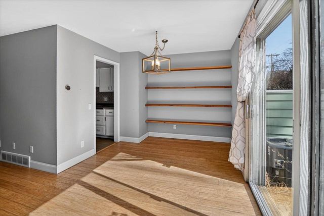 14 Whitcomb Circle, Madison, WI 53711