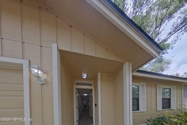 3572 RAYMUR VILLA Drive, Jacksonville, FL 32277