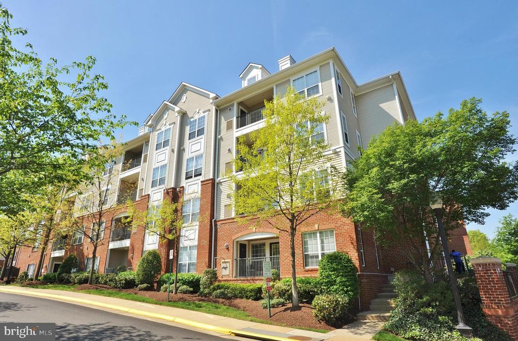4850 EISENHOWER AVE #119, Alexandria, VA 22304