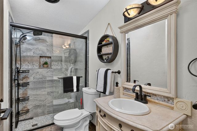 3695 Grandview Road, Ferndale, WA 98248