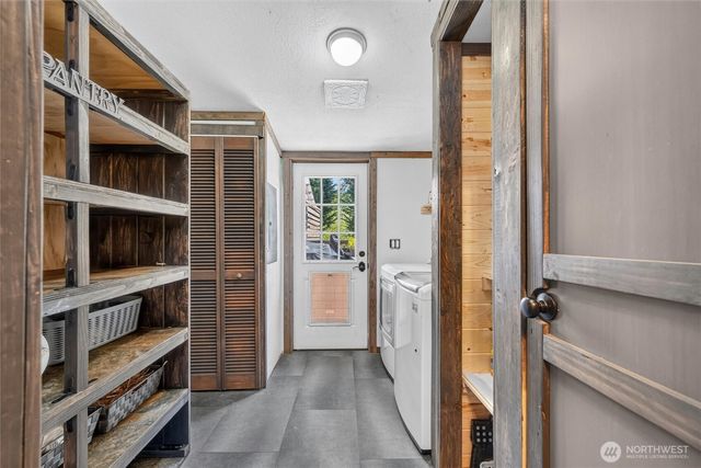 3695 Grandview Road, Ferndale, WA 98248