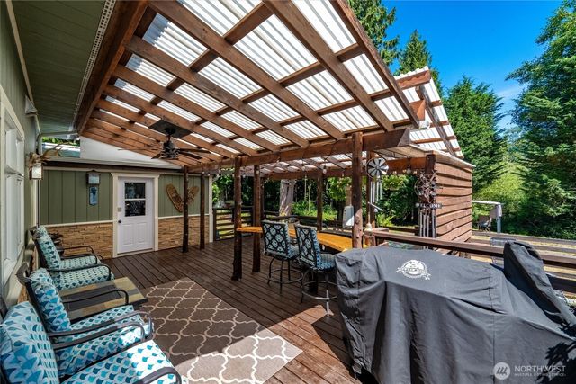 3695 Grandview Road, Ferndale, WA 98248