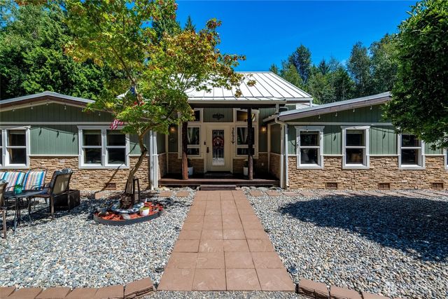 3695 Grandview Road, Ferndale, WA 98248