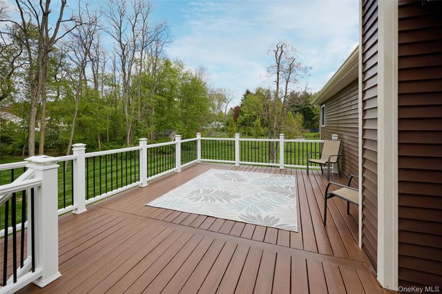 40 Paulette Lane, Wappingers Falls, NY 12590