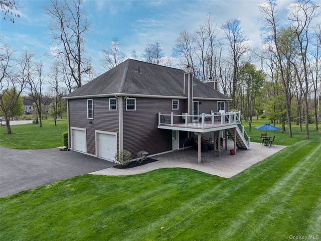 40 Paulette Lane, Wappingers Falls, NY 12590