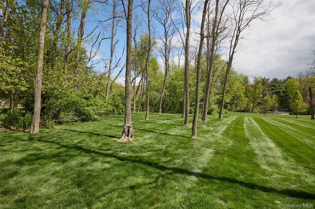 40 Paulette Lane, Wappingers Falls, NY 12590