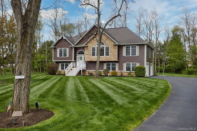 40 Paulette Lane, Wappingers Falls, NY 12590