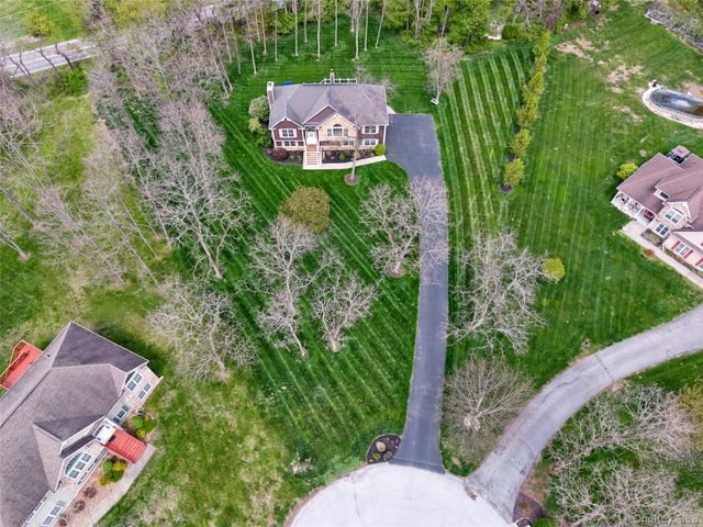 40 Paulette Lane, Wappingers Falls, NY 12590