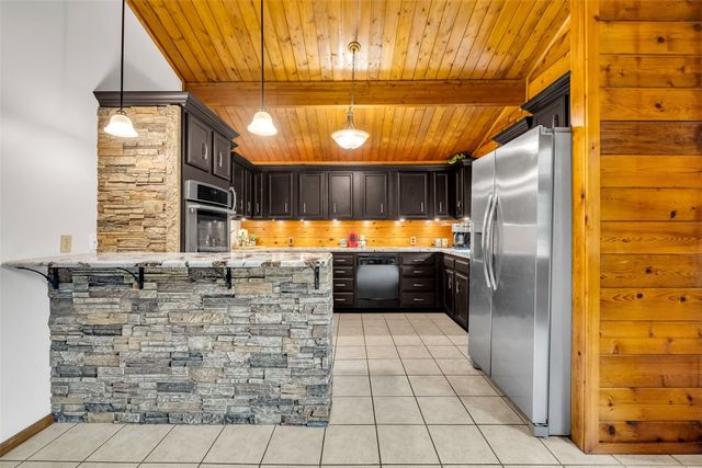 413 Hilltop Road, Sand Springs, OK 74063