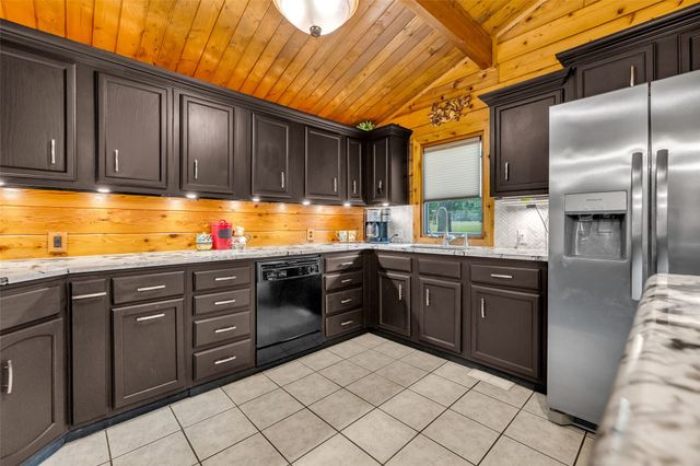 413 Hilltop Road, Sand Springs, OK 74063