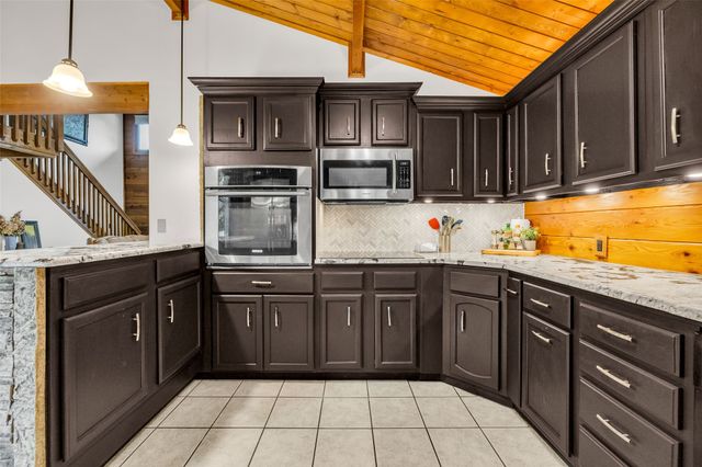 413 Hilltop Road, Sand Springs, OK 74063